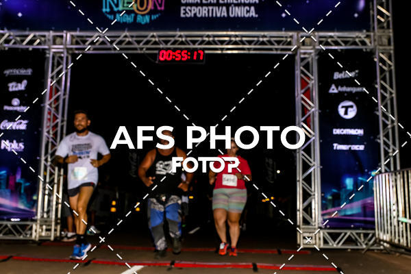 Buy your photos of the eventNeon Night Run 2019 - Brasilia on Fotop