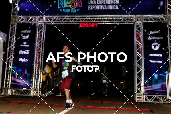 Buy your photos of the eventNeon Night Run 2019 - Brasilia on Fotop