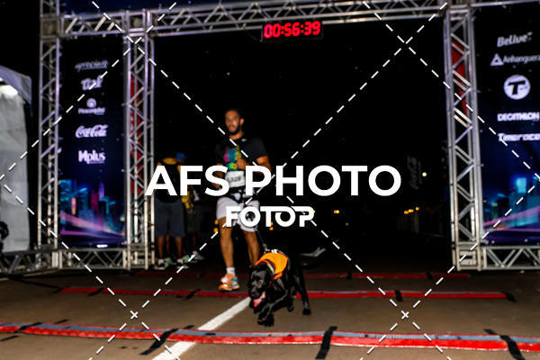 Buy your photos of the eventNeon Night Run 2019 - Brasilia on Fotop