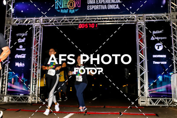 Buy your photos of the eventNeon Night Run 2019 - Brasilia on Fotop