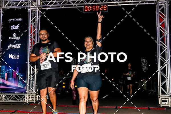 Buy your photos of the eventNeon Night Run 2019 - Brasilia on Fotop