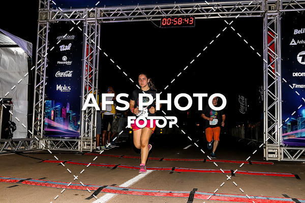 Buy your photos of the eventNeon Night Run 2019 - Brasilia on Fotop