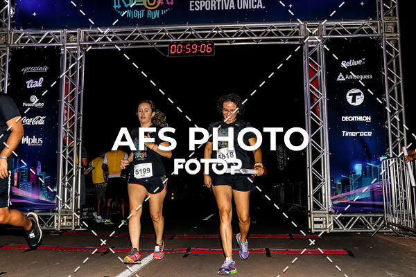 Buy your photos of the eventNeon Night Run 2019 - Brasilia on Fotop