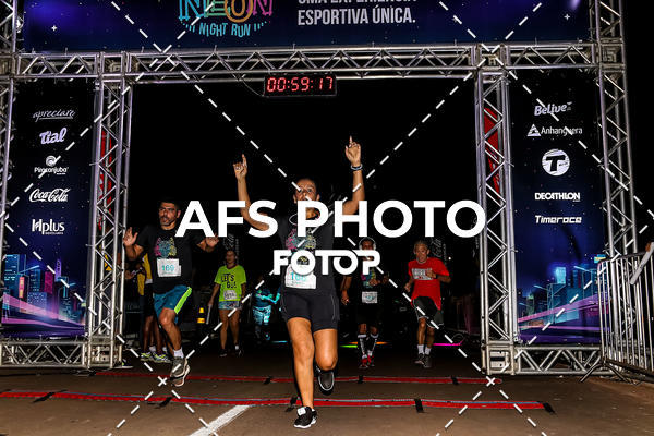 Buy your photos of the eventNeon Night Run 2019 - Brasilia on Fotop