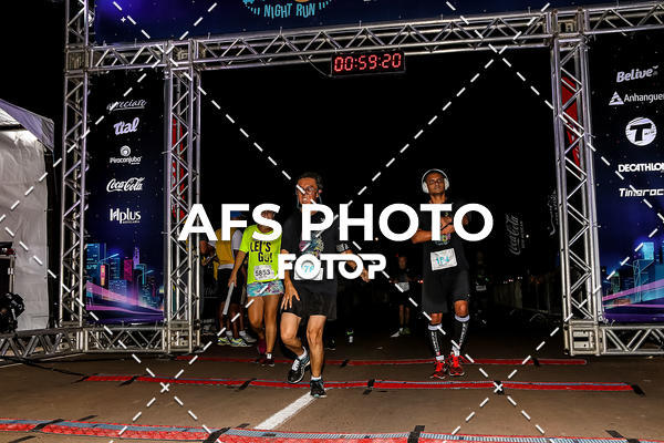 Buy your photos of the eventNeon Night Run 2019 - Brasilia on Fotop