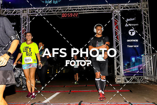 Buy your photos of the eventNeon Night Run 2019 - Brasilia on Fotop