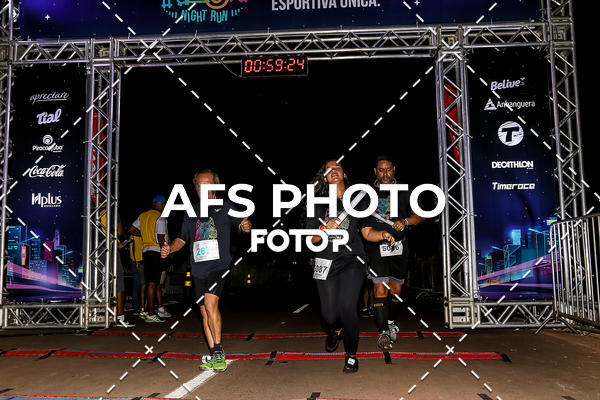 Buy your photos of the eventNeon Night Run 2019 - Brasilia on Fotop
