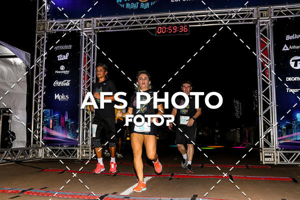 Buy your photos of the eventNeon Night Run 2019 - Brasilia on Fotop