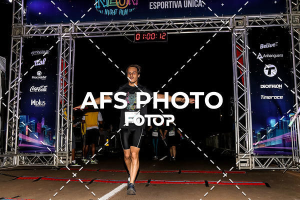 Buy your photos of the eventNeon Night Run 2019 - Brasilia on Fotop