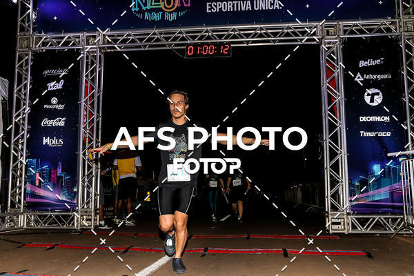 Buy your photos of the eventNeon Night Run 2019 - Brasilia on Fotop