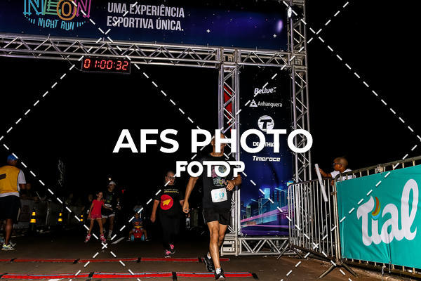 Buy your photos of the eventNeon Night Run 2019 - Brasilia on Fotop