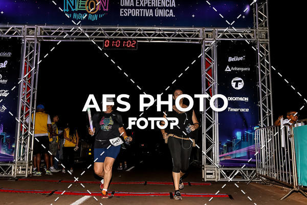 Buy your photos of the eventNeon Night Run 2019 - Brasilia on Fotop