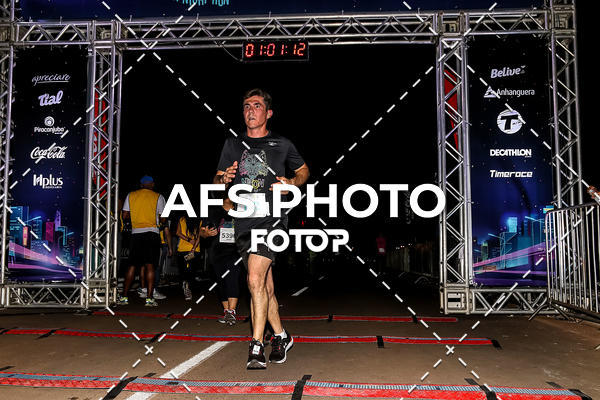 Buy your photos of the eventNeon Night Run 2019 - Brasilia on Fotop