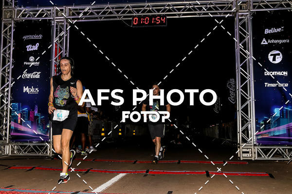 Buy your photos of the eventNeon Night Run 2019 - Brasilia on Fotop