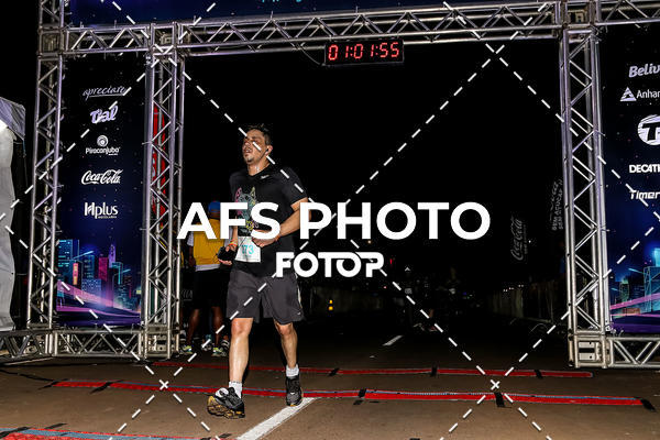 Buy your photos of the eventNeon Night Run 2019 - Brasilia on Fotop