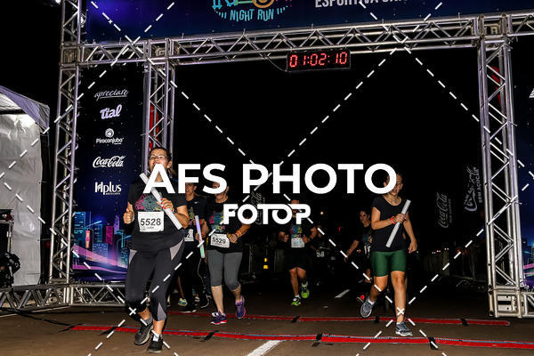 Buy your photos of the eventNeon Night Run 2019 - Brasilia on Fotop