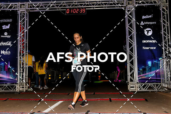 Buy your photos of the eventNeon Night Run 2019 - Brasilia on Fotop