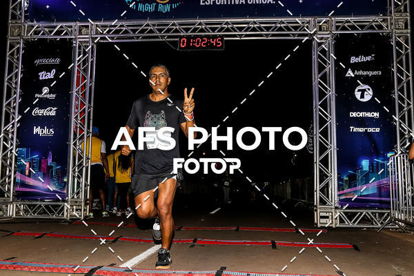 Buy your photos of the eventNeon Night Run 2019 - Brasilia on Fotop