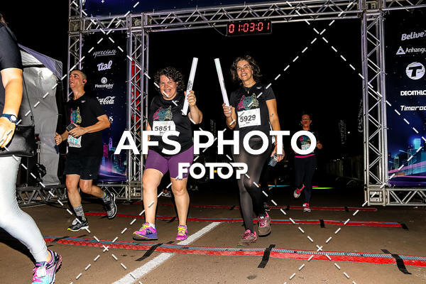 Buy your photos of the eventNeon Night Run 2019 - Brasilia on Fotop