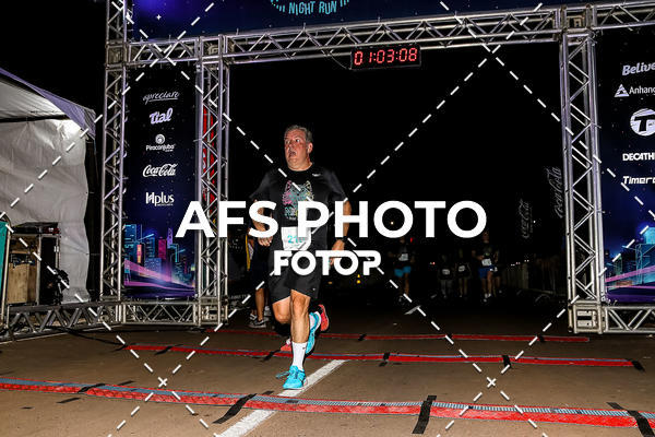 Buy your photos of the eventNeon Night Run 2019 - Brasilia on Fotop