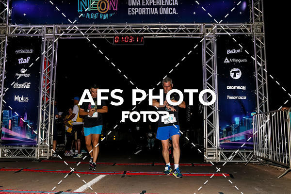 Buy your photos of the eventNeon Night Run 2019 - Brasilia on Fotop