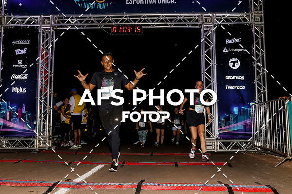 Buy your photos of the eventNeon Night Run 2019 - Brasilia on Fotop