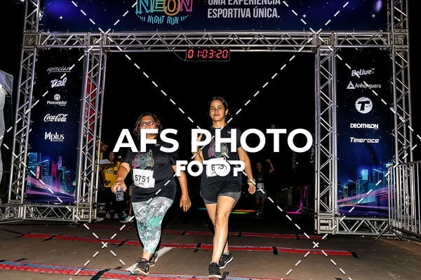 Buy your photos of the eventNeon Night Run 2019 - Brasilia on Fotop
