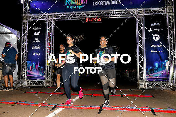 Buy your photos of the eventNeon Night Run 2019 - Brasilia on Fotop