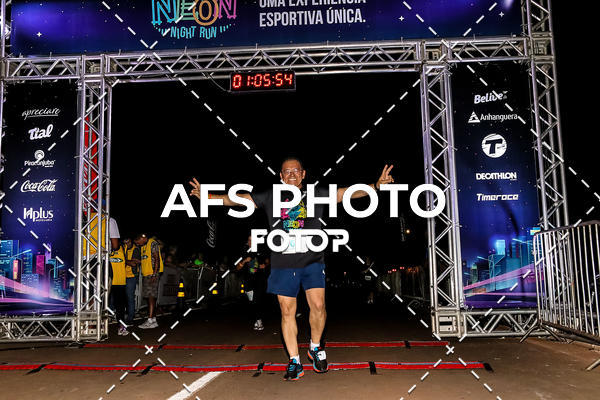 Buy your photos of the eventNeon Night Run 2019 - Brasilia on Fotop