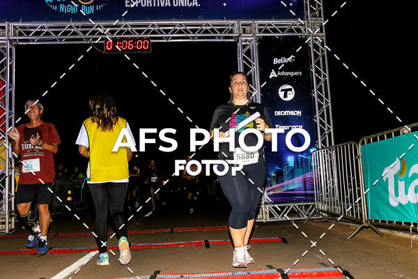 Buy your photos of the eventNeon Night Run 2019 - Brasilia on Fotop