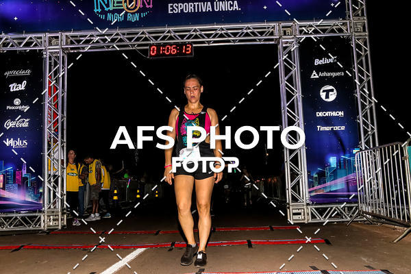 Buy your photos of the eventNeon Night Run 2019 - Brasilia on Fotop