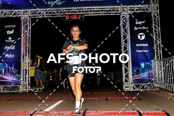 Buy your photos of the eventNeon Night Run 2019 - Brasilia on Fotop