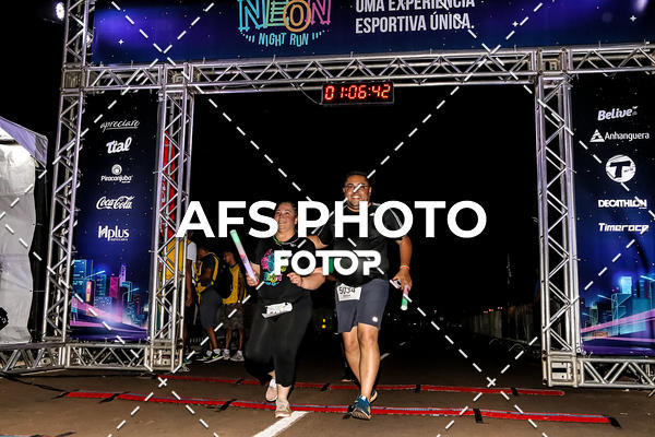 Buy your photos of the eventNeon Night Run 2019 - Brasilia on Fotop