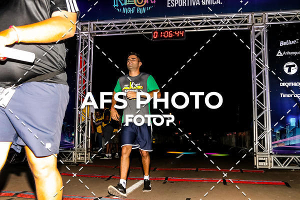Buy your photos of the eventNeon Night Run 2019 - Brasilia on Fotop