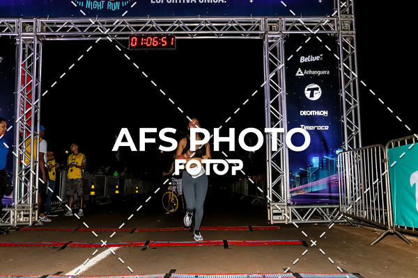 Buy your photos of the eventNeon Night Run 2019 - Brasilia on Fotop