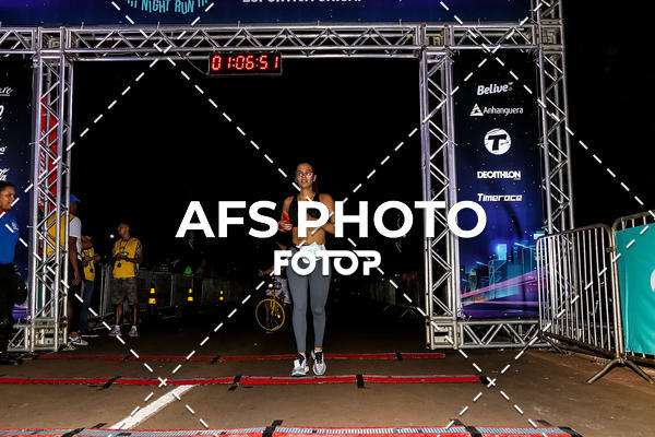 Buy your photos of the eventNeon Night Run 2019 - Brasilia on Fotop