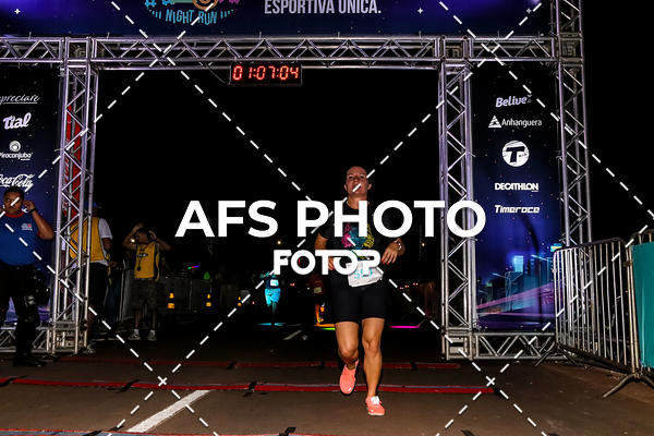 Buy your photos of the eventNeon Night Run 2019 - Brasilia on Fotop