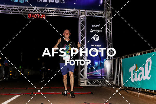 Buy your photos of the eventNeon Night Run 2019 - Brasilia on Fotop
