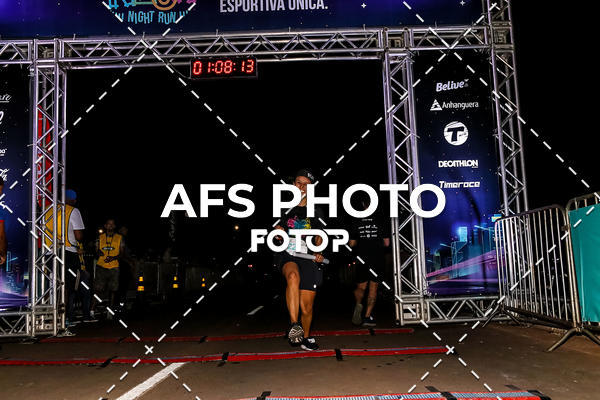 Buy your photos of the eventNeon Night Run 2019 - Brasilia on Fotop