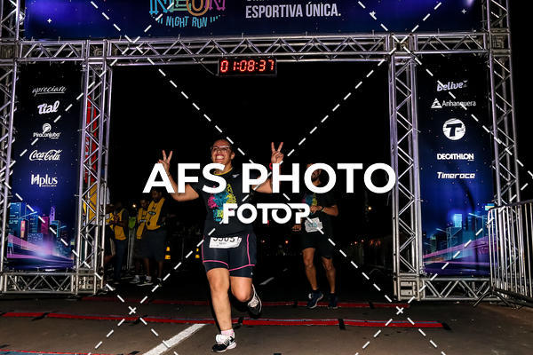 Buy your photos of the eventNeon Night Run 2019 - Brasilia on Fotop