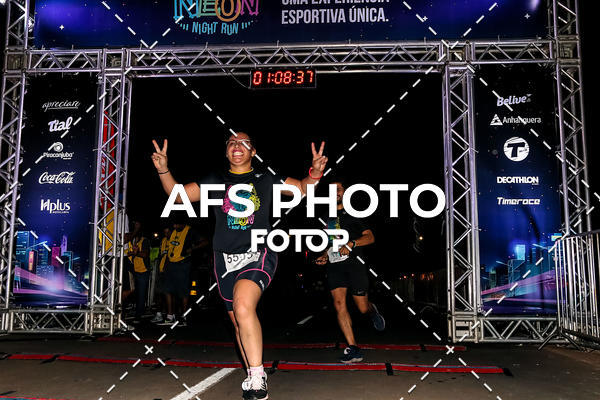 Buy your photos of the eventNeon Night Run 2019 - Brasilia on Fotop