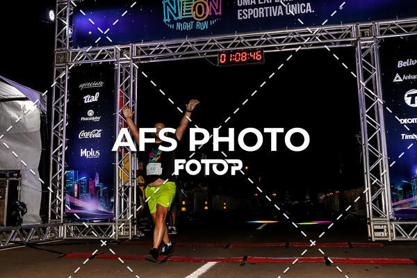 Buy your photos of the eventNeon Night Run 2019 - Brasilia on Fotop