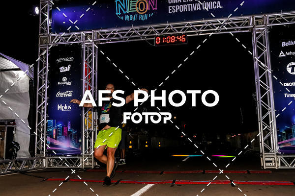 Buy your photos of the eventNeon Night Run 2019 - Brasilia on Fotop