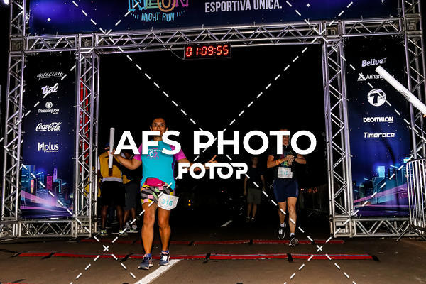 Buy your photos of the eventNeon Night Run 2019 - Brasilia on Fotop