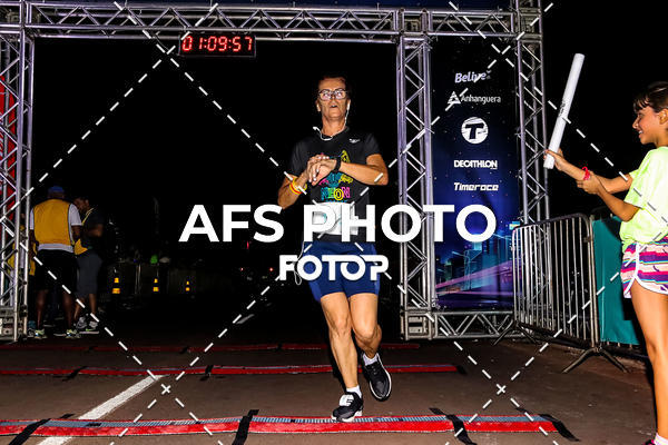 Buy your photos of the eventNeon Night Run 2019 - Brasilia on Fotop