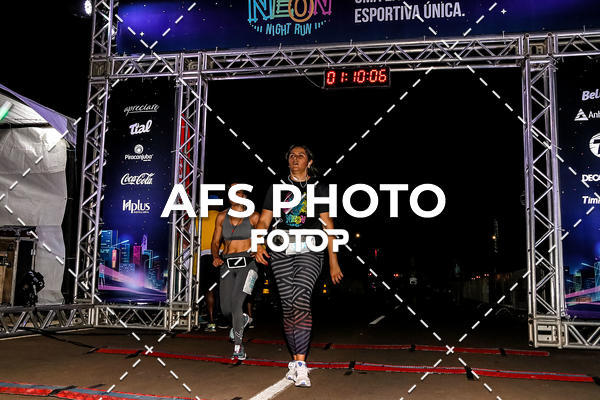 Buy your photos of the eventNeon Night Run 2019 - Brasilia on Fotop