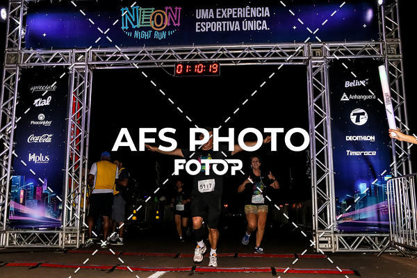 Buy your photos of the eventNeon Night Run 2019 - Brasilia on Fotop