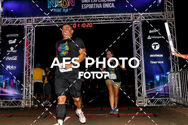 Buy your photos of the eventNeon Night Run 2019 - Brasilia on Fotop