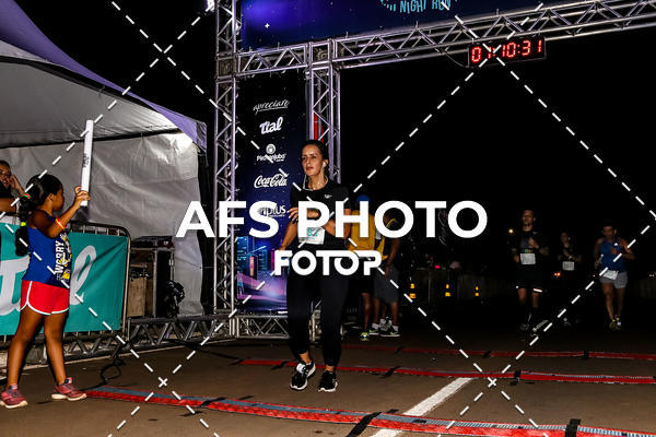 Buy your photos of the eventNeon Night Run 2019 - Brasilia on Fotop