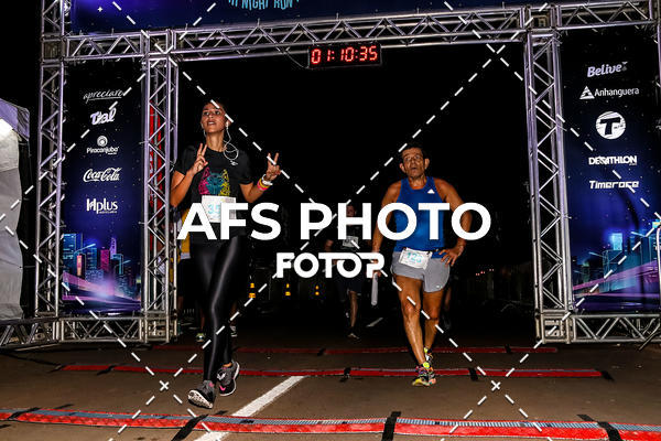 Buy your photos of the eventNeon Night Run 2019 - Brasilia on Fotop